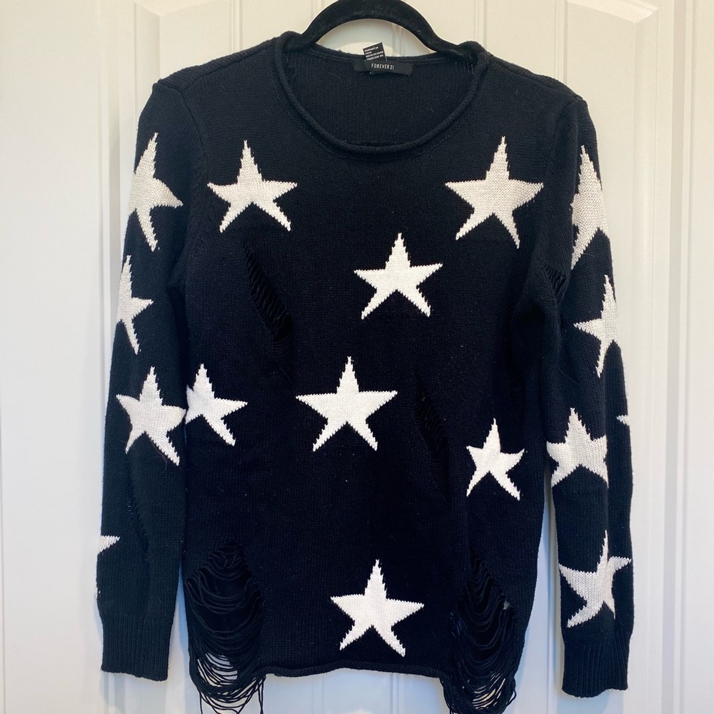 Forever 21 Black and White Star Distressed Sweater